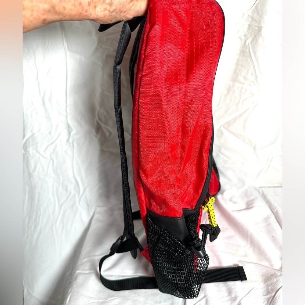 EXCURSION LOGO PATCH Red Backpack With Black Medic Grab Bag Travel Bag Carry on - Picture 12 of 15
